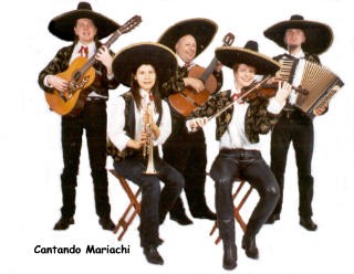 Akoestisch band cantando mariachi